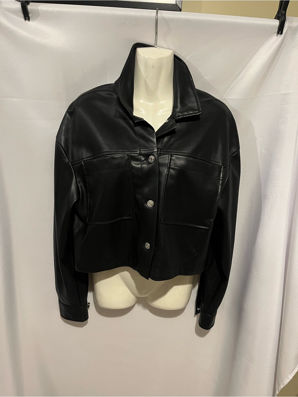 Truth Women’s Black Faux Leather Cropped Button-Front Jacket